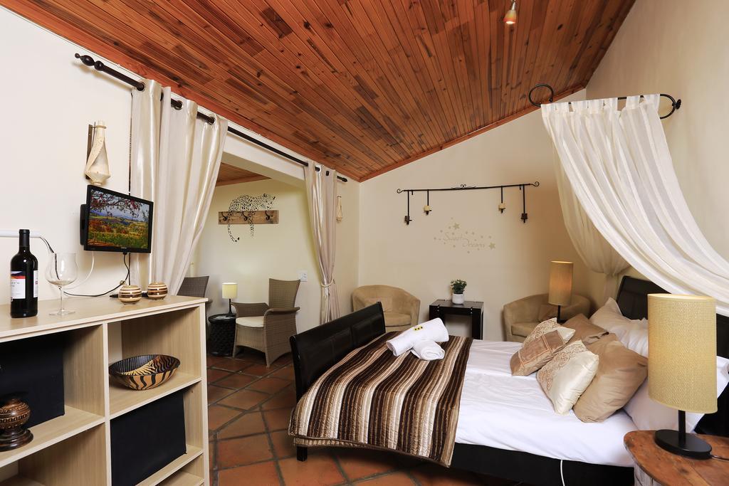 Orange-Ville Lodge & Guesthouse Stellenbosch Ngoại thất bức ảnh